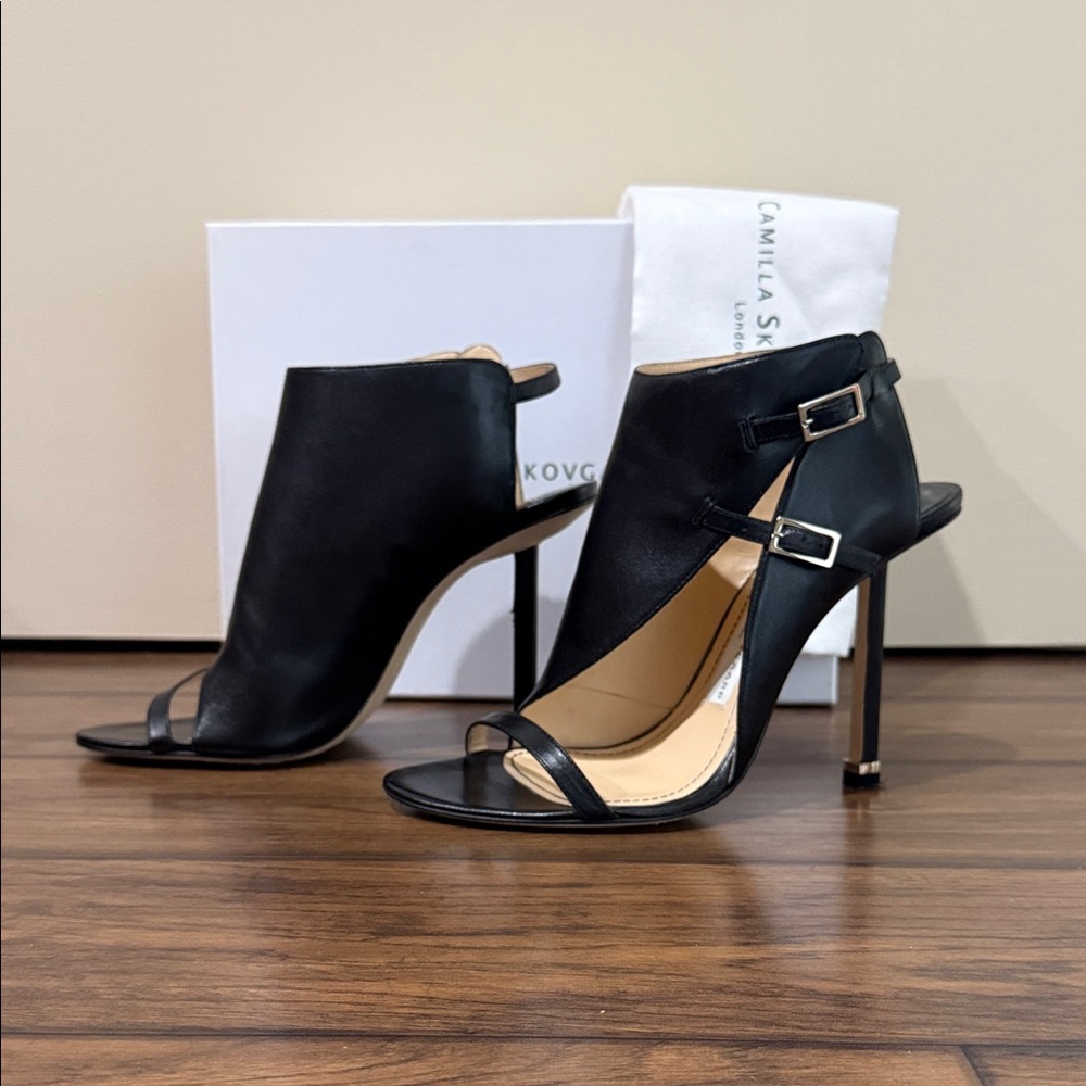 Elegant Black Heeled Sandals